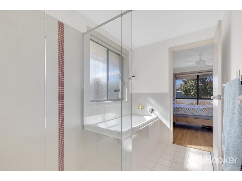 35 Kingate Boulevard, Blakeview SA 5114