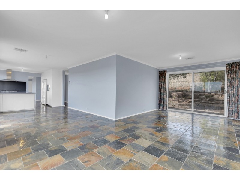 8 Abercrombie Court, Hillbank SA 5112