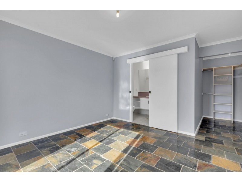 8 Abercrombie Court, Hillbank SA 5112