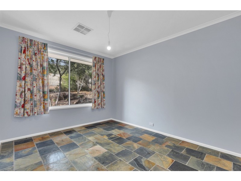 8 Abercrombie Court, Hillbank SA 5112