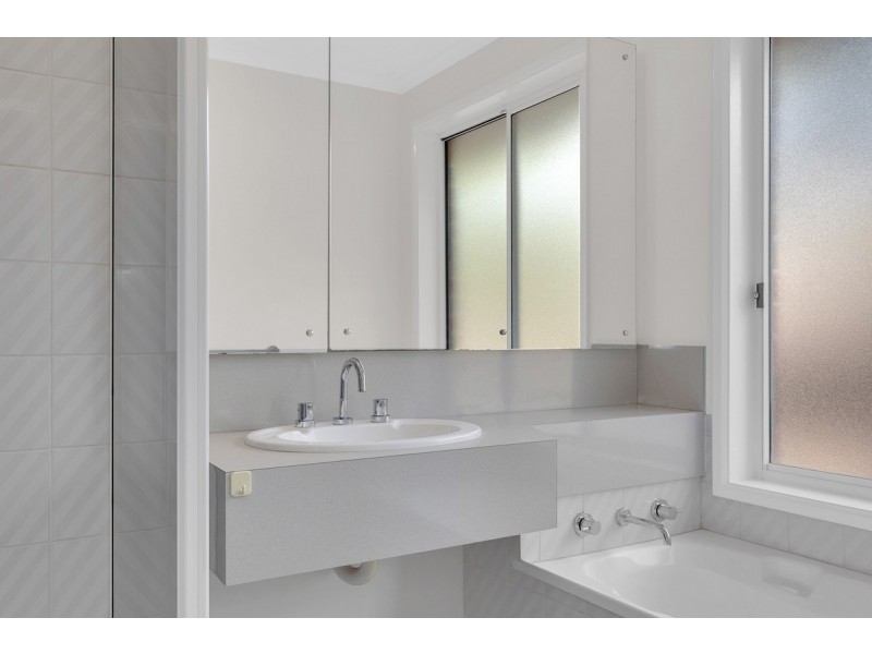 8 Abercrombie Court, Hillbank SA 5112