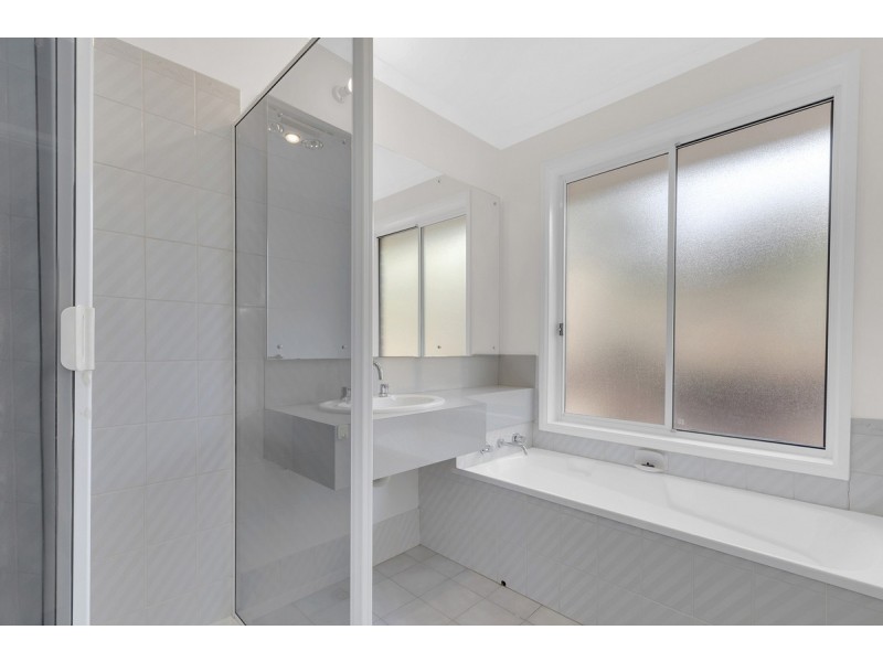 8 Abercrombie Court, Hillbank SA 5112