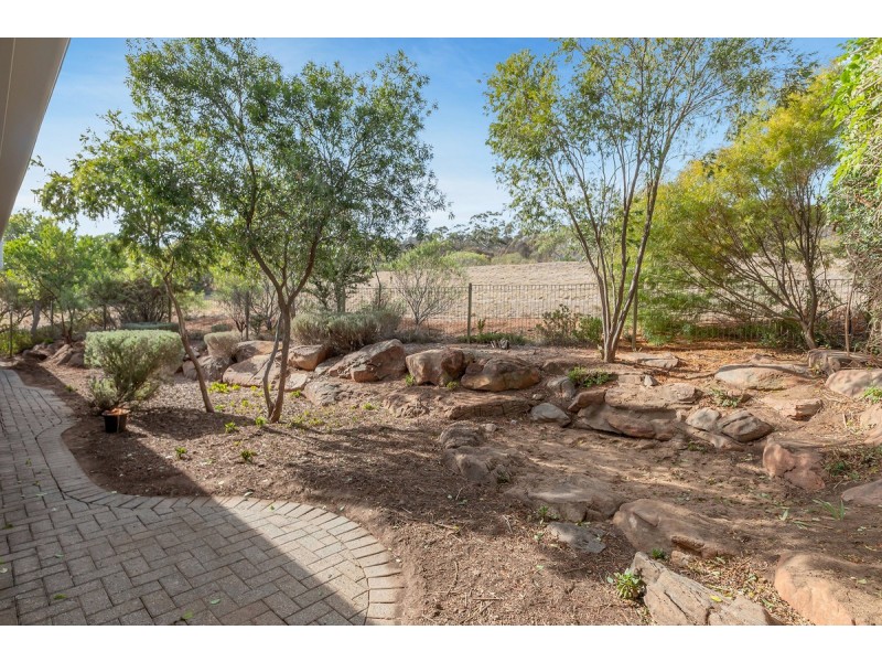 8 Abercrombie Court, Hillbank SA 5112