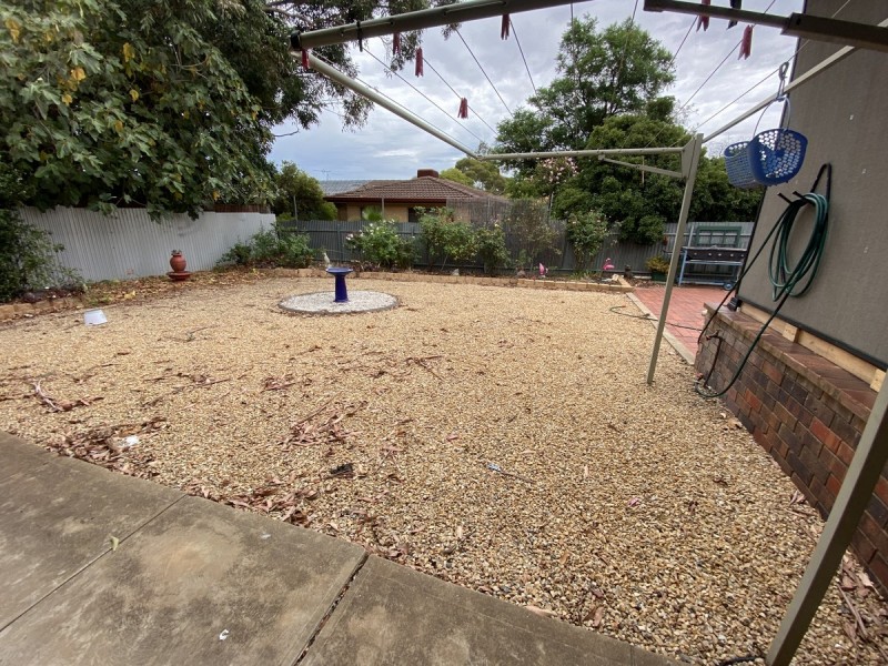 464 Bridge Road, Para Hills West SA 5096