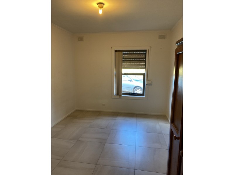 1 Athalie Avenue, Parafield Gardens SA 5107