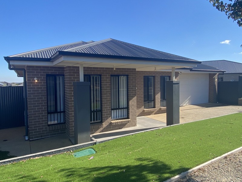 51 Burnlea Parade, Blakeview SA 5114