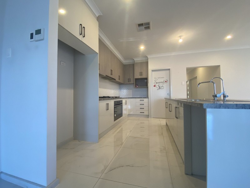 51 Burnlea Parade, Blakeview SA 5114