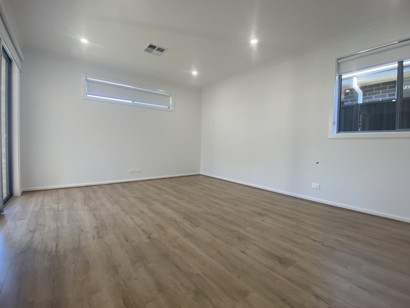 9 Coorong Crescent, Andrews Farm SA 5114