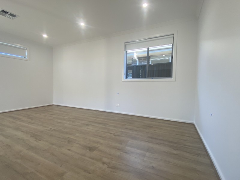 9 Coorong Crescent, Andrews Farm SA 5114