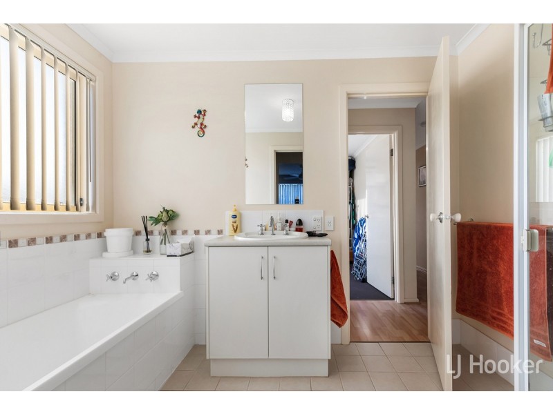 3 Almond Circuit, Munno Para West SA 5115