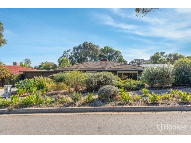 8 Brabham Crescent, Gulfview Heights SA 5096