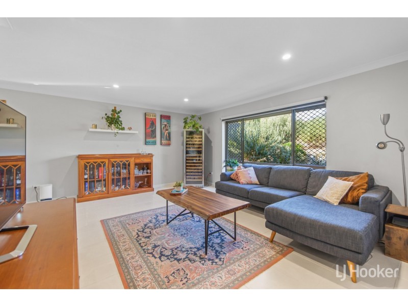 8 Brabham Crescent, Gulfview Heights SA 5096