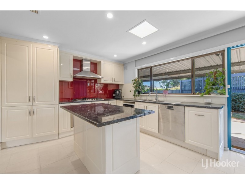 8 Brabham Crescent, Gulfview Heights SA 5096