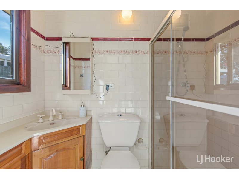 8 Brabham Crescent, Gulfview Heights SA 5096