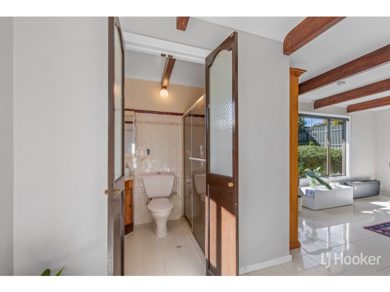 8 Brabham Crescent, Gulfview Heights SA 5096