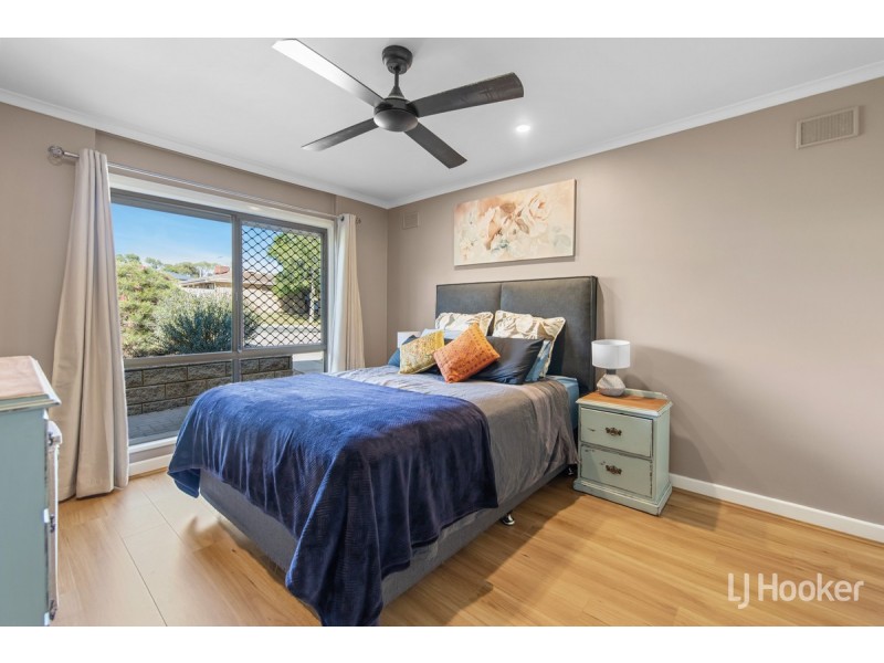 8 Brabham Crescent, Gulfview Heights SA 5096