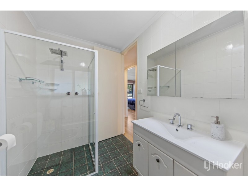 8 Brabham Crescent, Gulfview Heights SA 5096