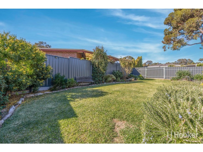 8 Brabham Crescent, Gulfview Heights SA 5096