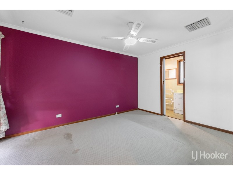 8 Cardnell Crescent, Elizabeth East SA 5112