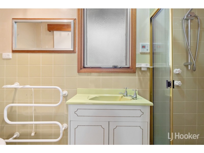 8 Cardnell Crescent, Elizabeth East SA 5112