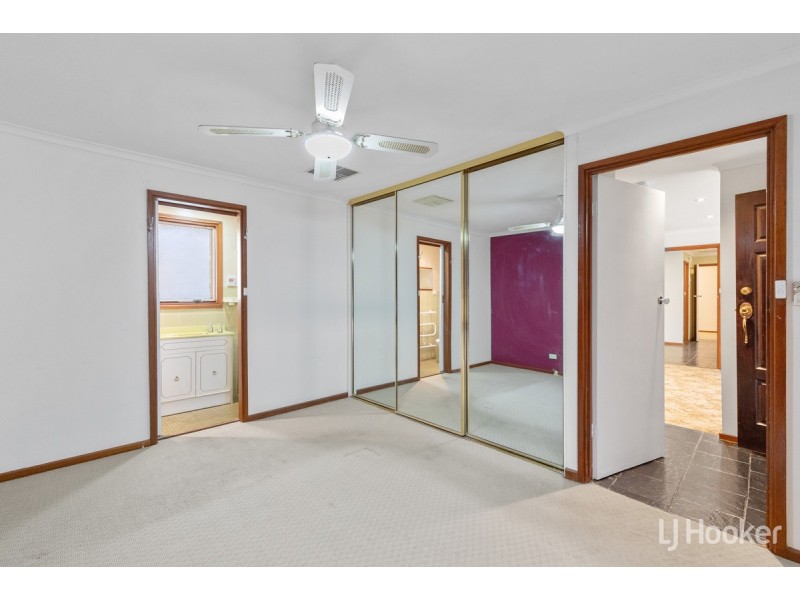 8 Cardnell Crescent, Elizabeth East SA 5112