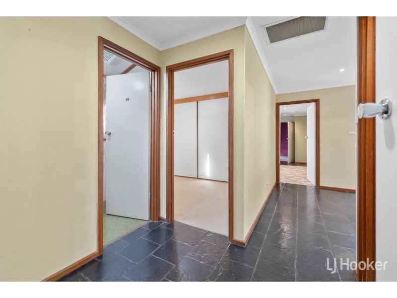 8 Cardnell Crescent, Elizabeth East SA 5112