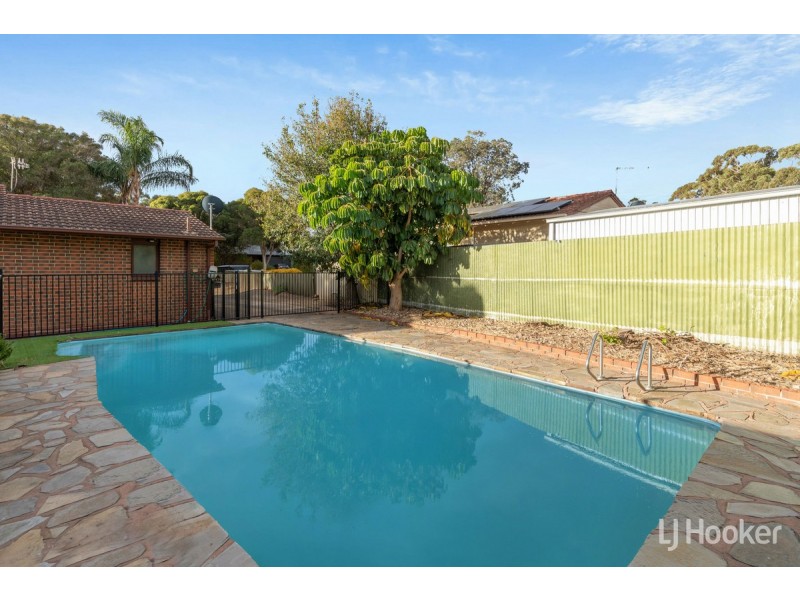 8 Cardnell Crescent, Elizabeth East SA 5112