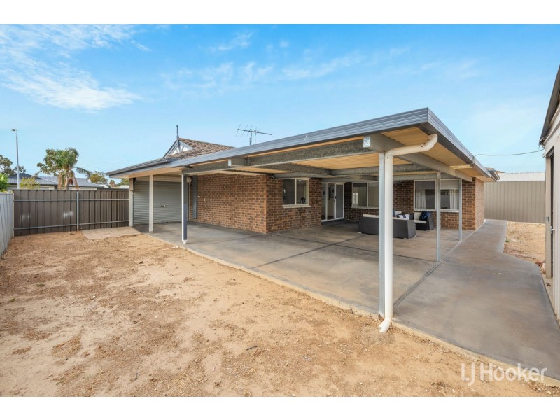16 Tarqui Drive, Paralowie SA 5108