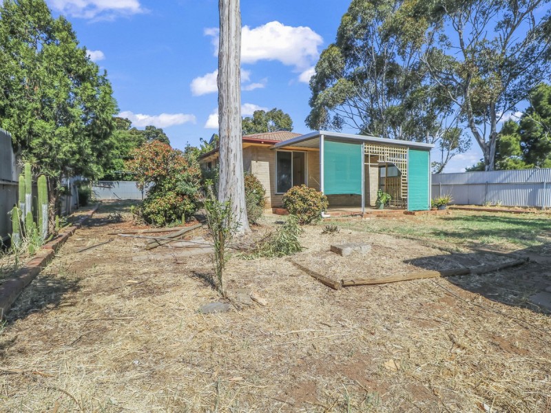 39 Barrington Road, Elizabeth Downs SA 5113