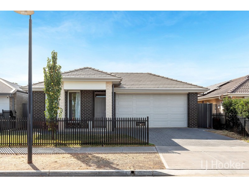 8 Pride Avenue, Munno Para SA 5115