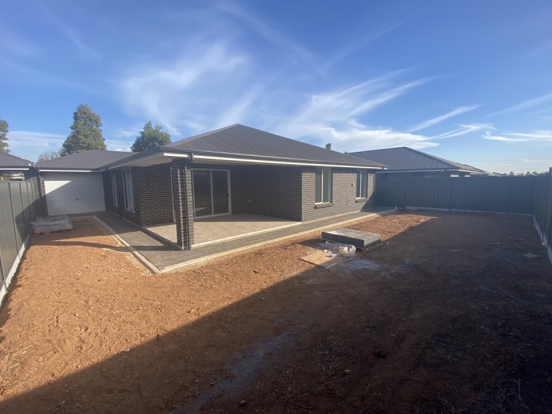 247 Newton Boulevard, Munno Para SA 5115