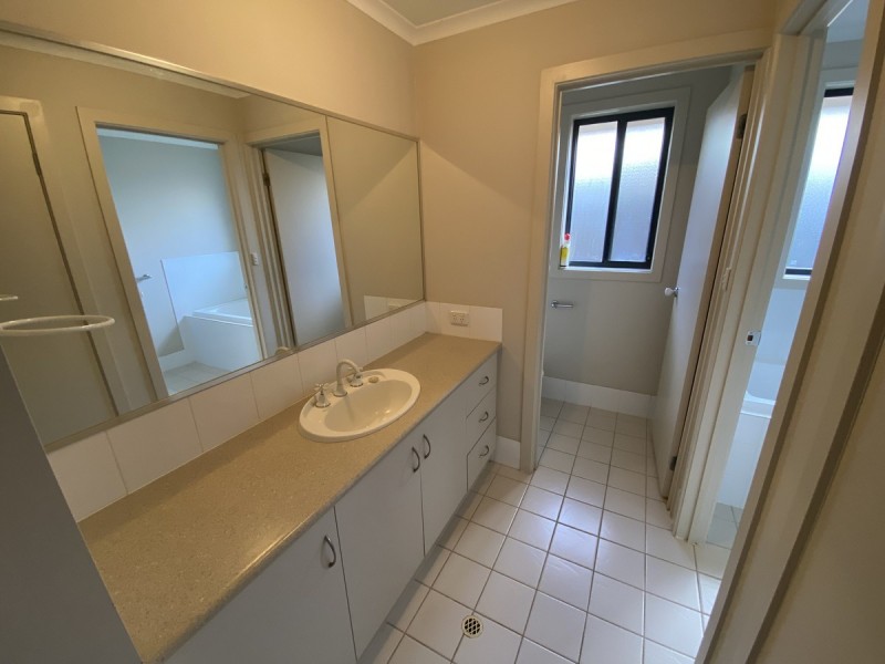 21 Chateau Avenue, Andrews Farm SA 5114