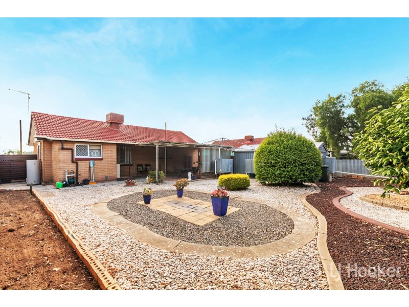60 St Leonard Crescent, Elizabeth Downs SA 5113
