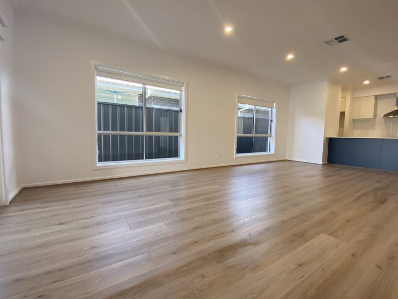 15 Coorong Crescent, Andrews Farm SA 5114