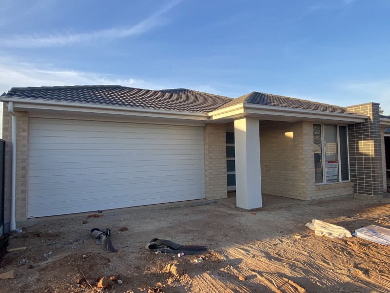 20 Coorong Crescent, Andrews Farm SA 5114