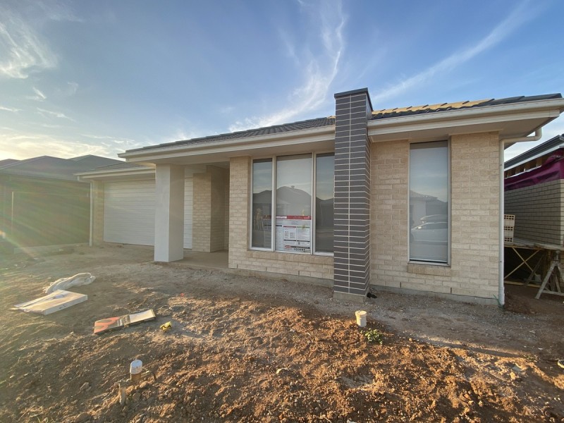 20 Coorong Crescent, Andrews Farm SA 5114