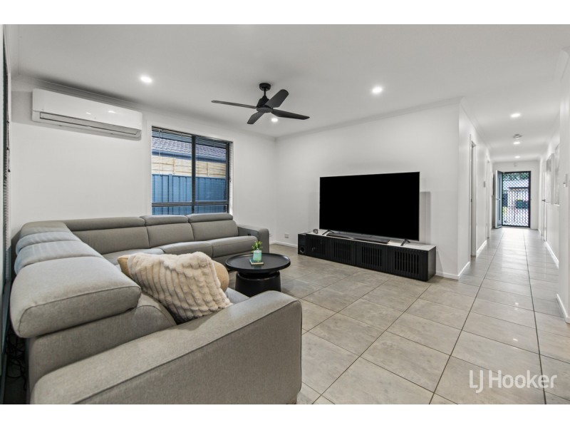 22 Oakwood Circuit, Munno Para West SA 5115