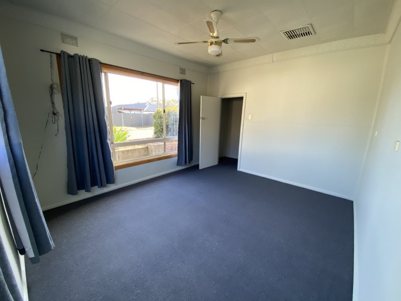 8 John Street, Smithfield SA 5114