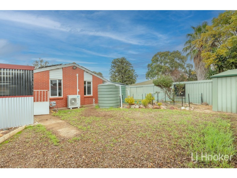 5 Grey Crescent, Evanston Gardens SA 5116