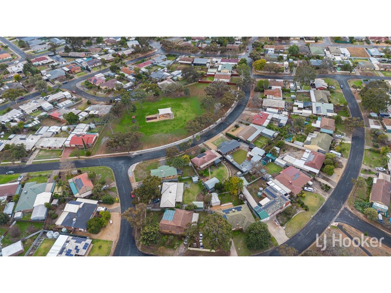 5 Grey Crescent, Evanston Gardens SA 5116