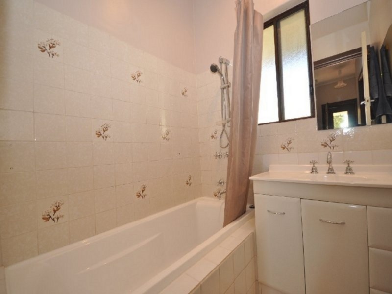 19 Mofflin Road, Elizabeth Grove SA 5112