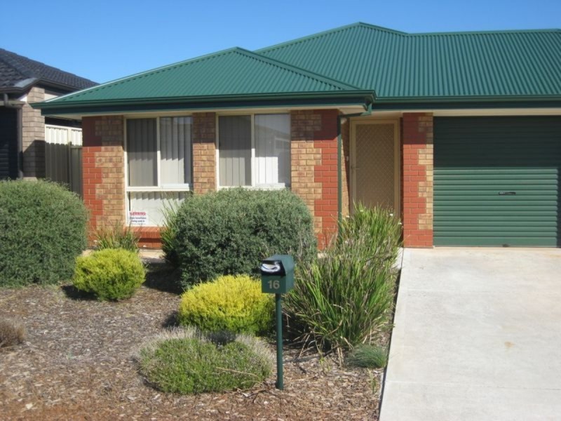 16 Strathmore Avenue, Smithfield SA 5114