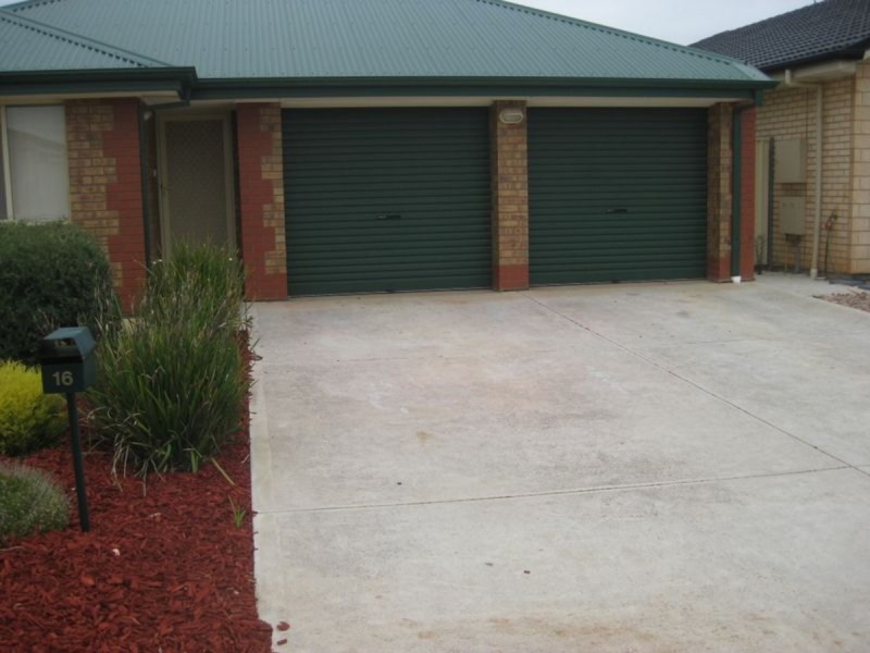 16 Strathmore Avenue, Smithfield SA 5114