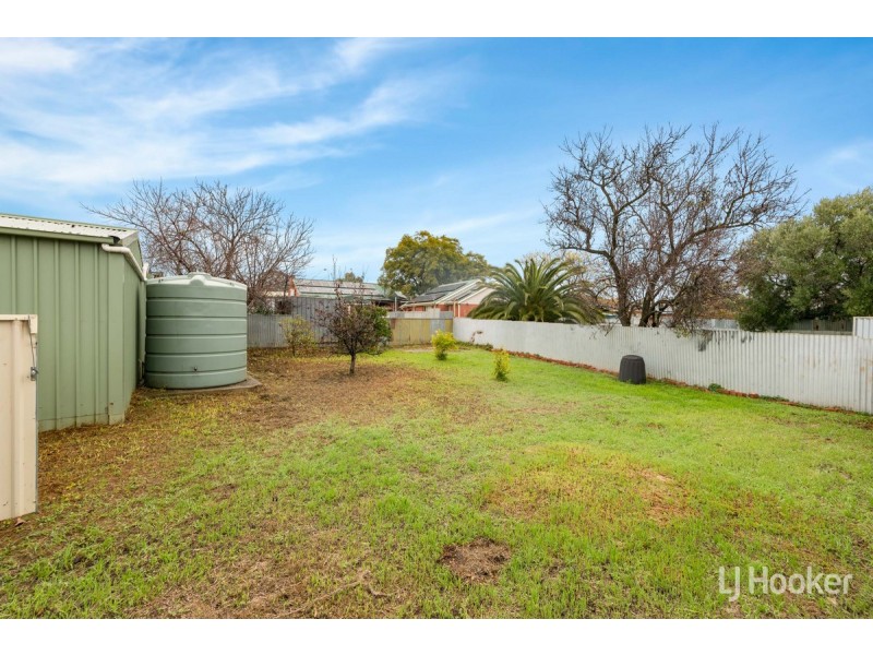 4 Lowe Street, Elizabeth East SA 5112