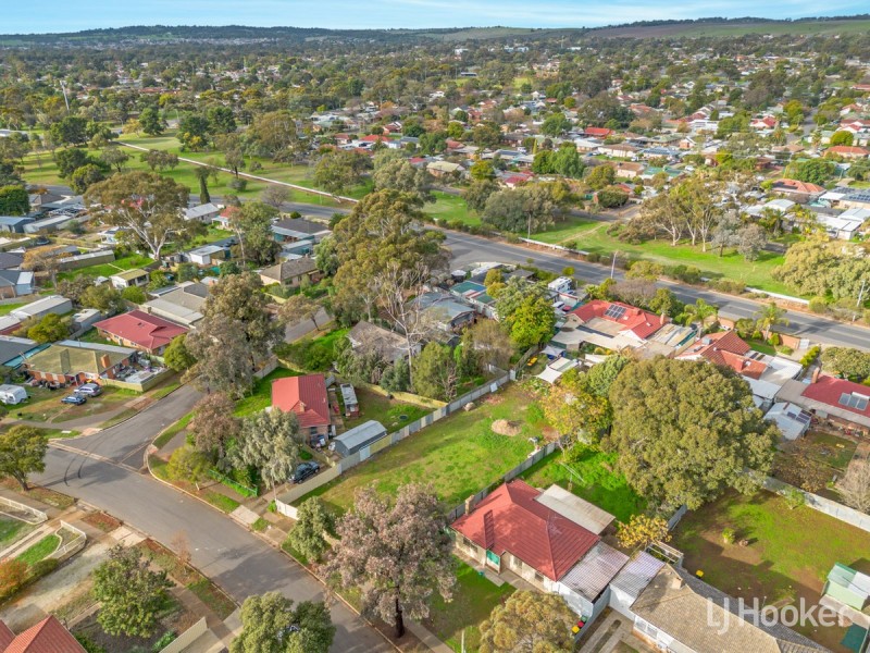 27 Hayles Road, Elizabeth Park SA 5113