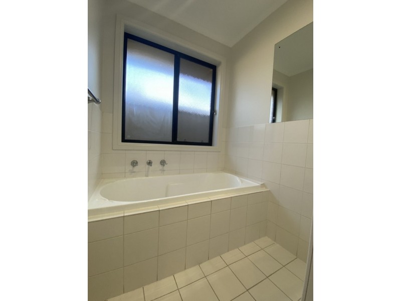 74 Springbank Boulevard, Burton SA 5110