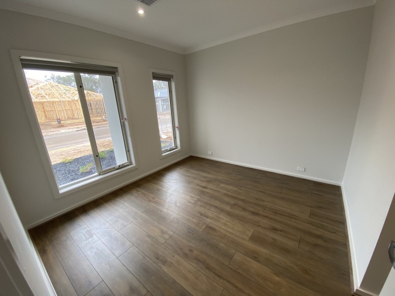 4 Harrow Avenue, Andrews Farm SA 5114