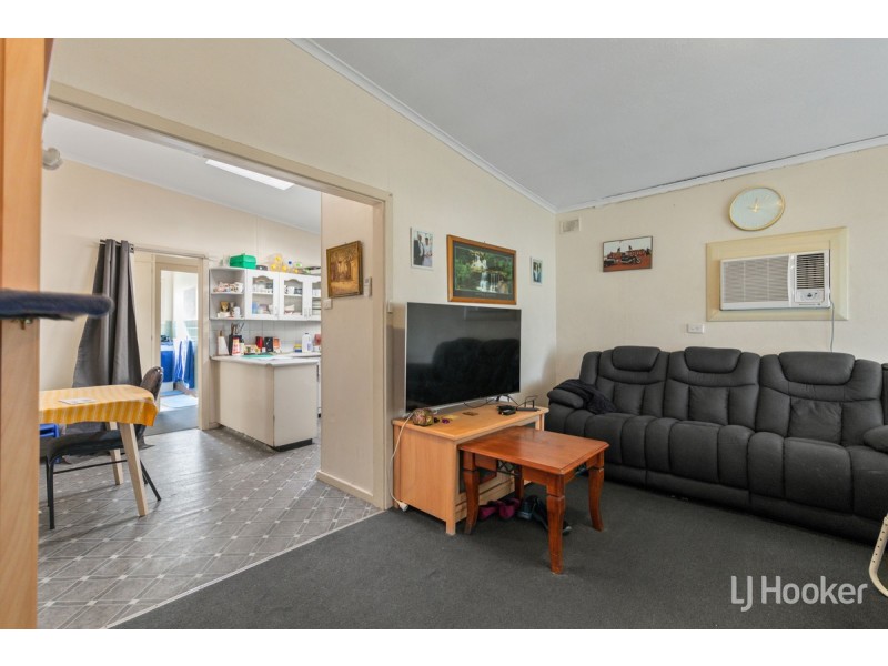 6 Crittenden Road, Smithfield Plains SA 5114