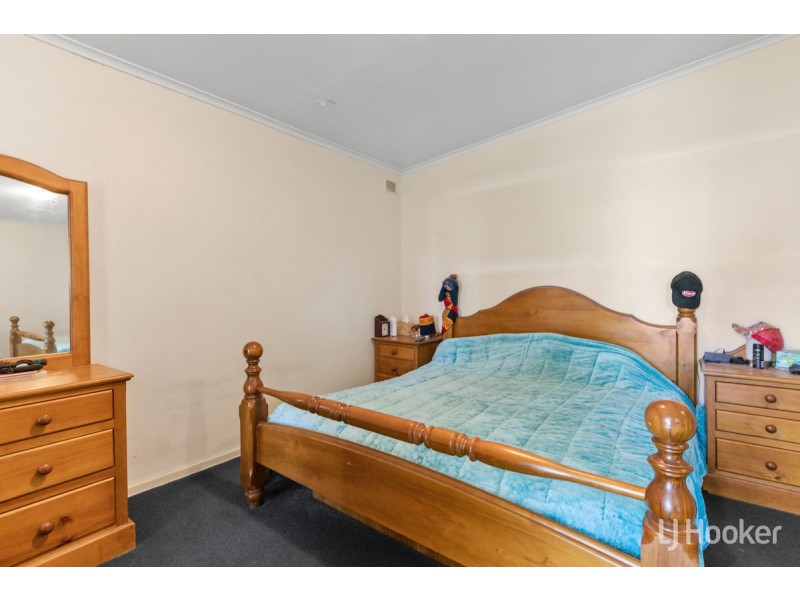 6 Crittenden Road, Smithfield Plains SA 5114