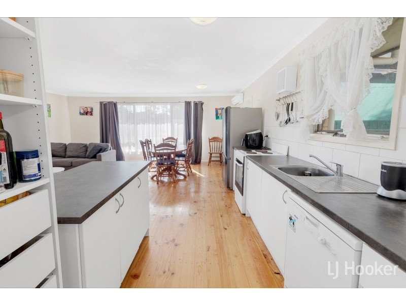 28 Cavenagh Street, Elizabeth Downs SA 5113